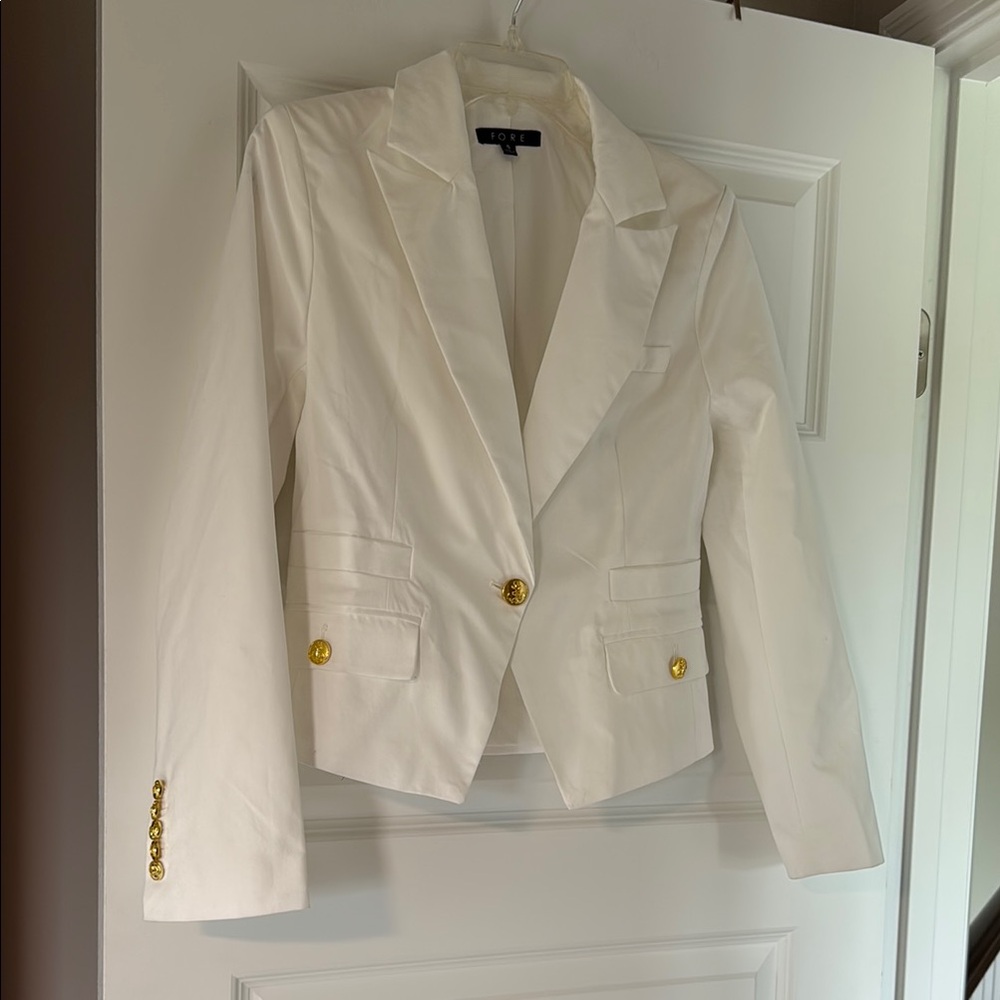 White and Gold Tailored Blazer with Classic Lapel